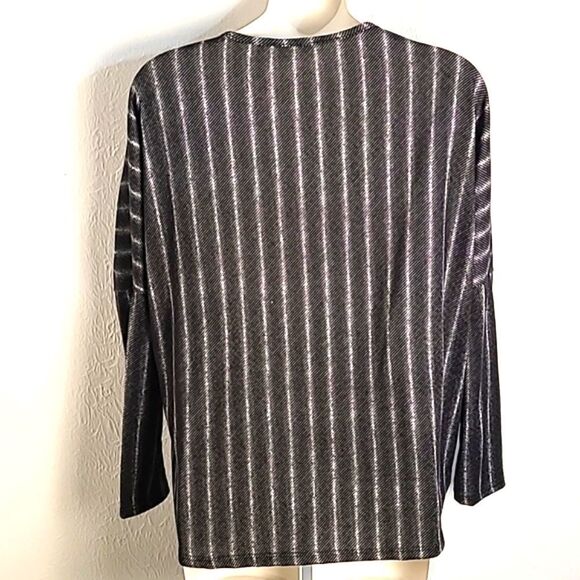 Millibon by Chicos Navy Top w/White Stripes, Knotted Waist in front, Size Small - Picture 4 of 8